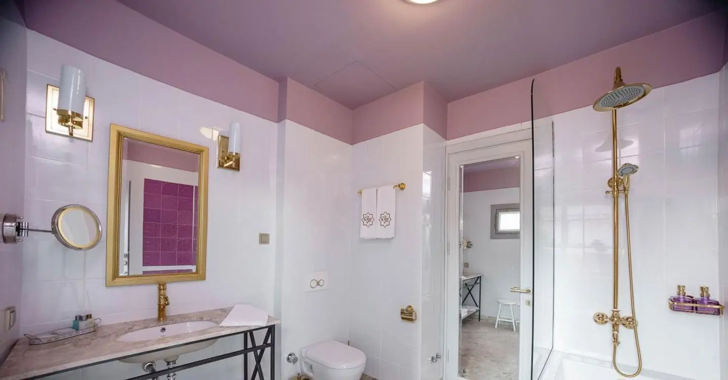 Delight Deluxe Boutique Hotel Badezimmer
