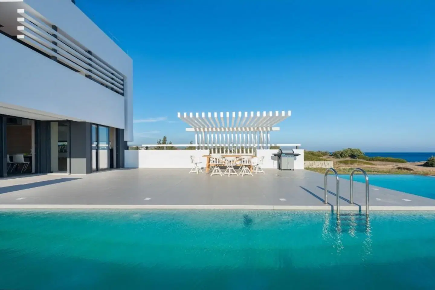 Albatross Villas OUTDOOR_POOL