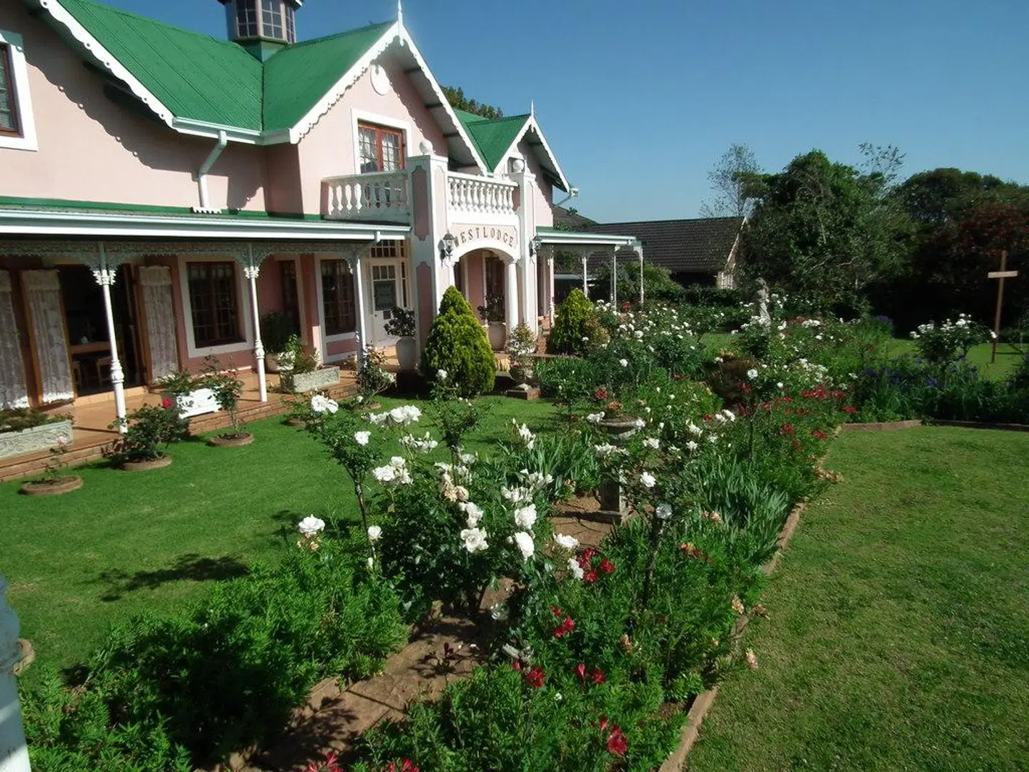 Westlodge B&B EXTERIOR