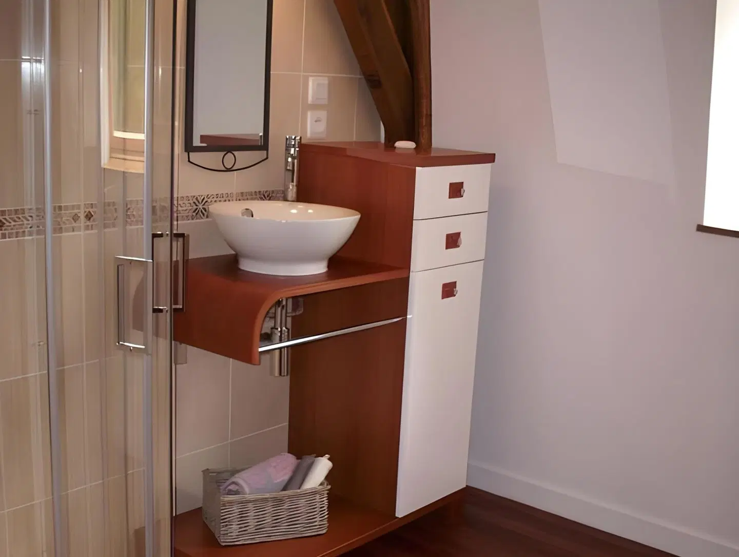 Chambres d'Hotes du Moulin de Lachaux BATHROOM