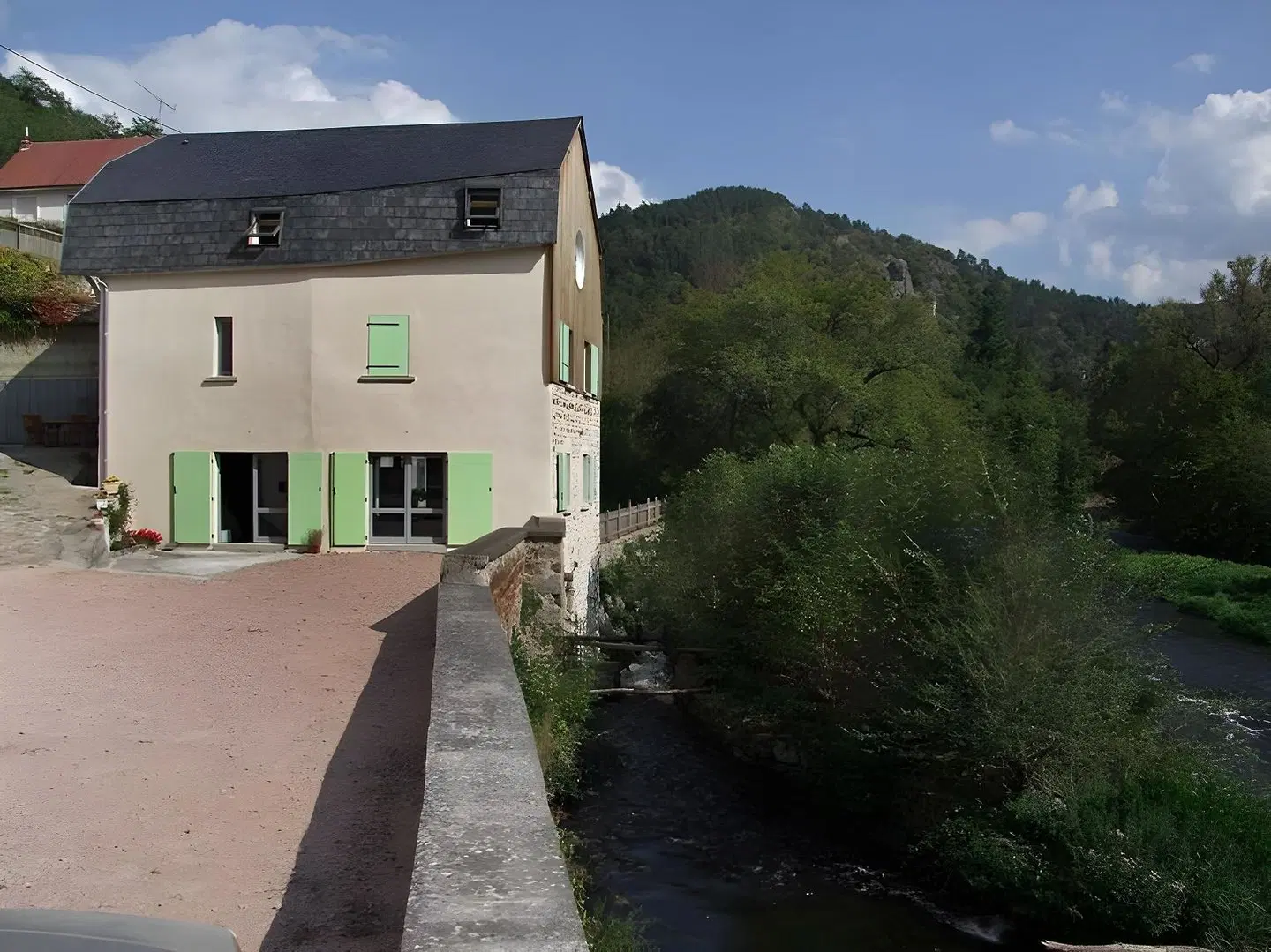 Chambres d'Hotes du Moulin de Lachaux EXTERIOR