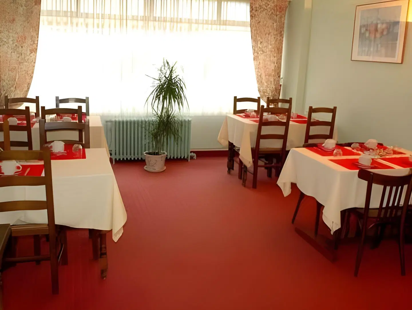 La Belle Etoile RESTAURANT
