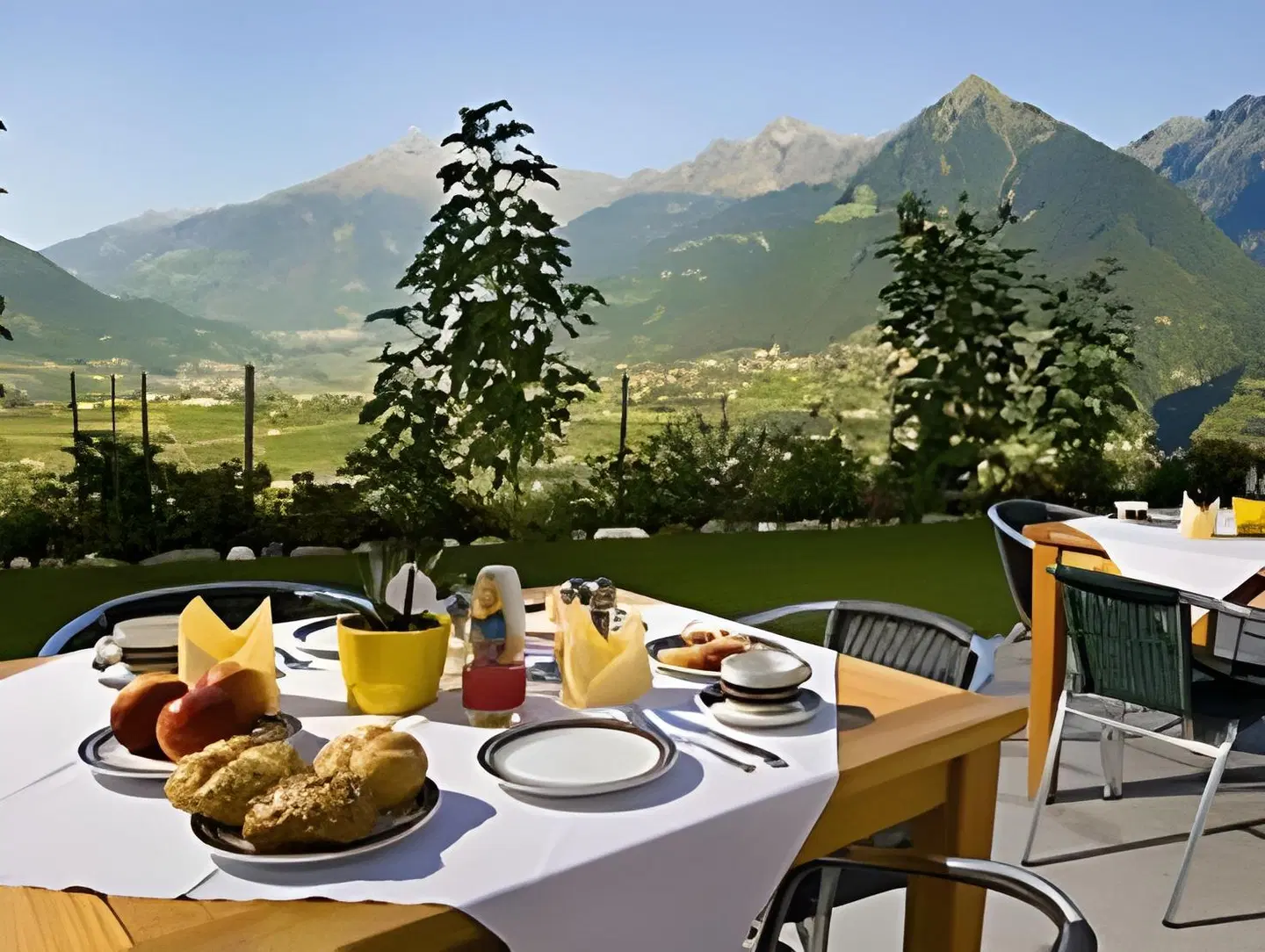 Hotel-Garni Ehrenfels Terrasse