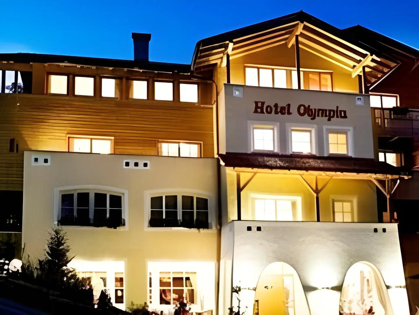 Olympia EXTERIOR