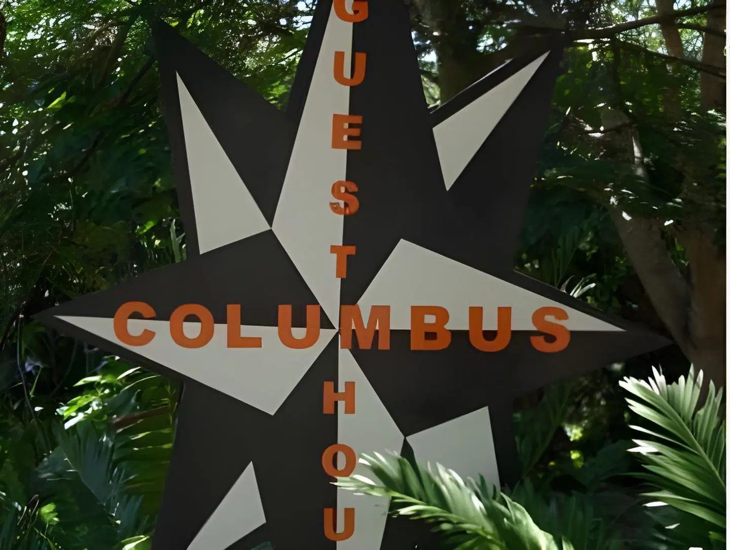 Columbus Guest House EXTERIOR