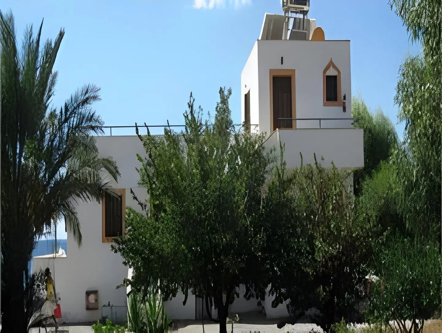 Andreas Studios EXTERIOR