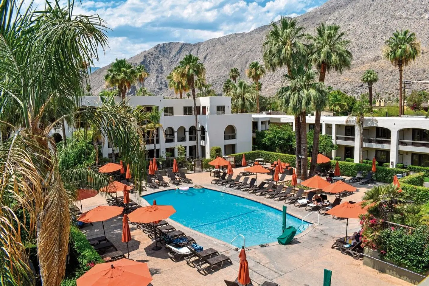 Palm Mountain Resort & Spa OUTDOOR_POOL