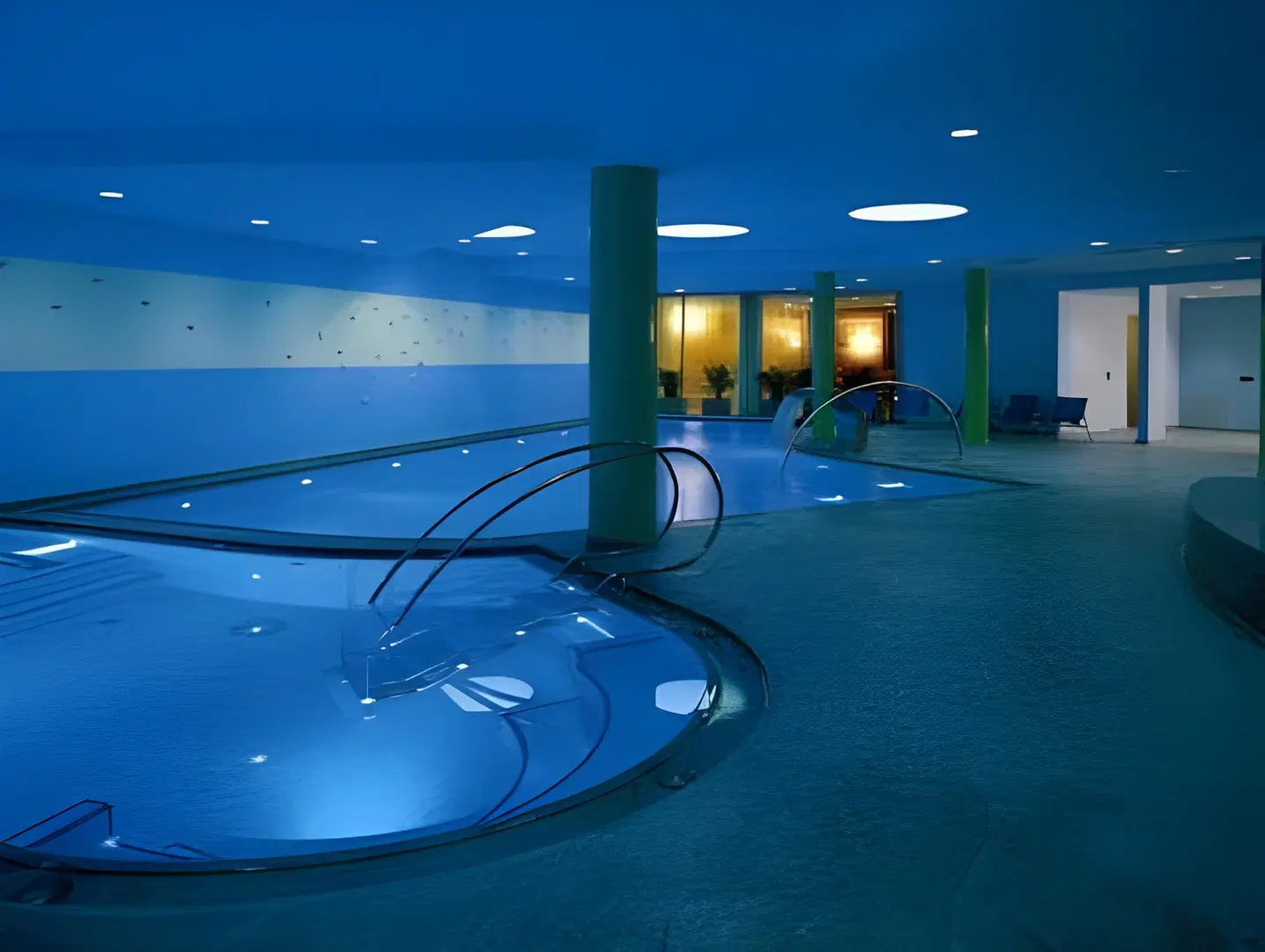 Wellness Residence Hotel Schgaguler Hallenbad