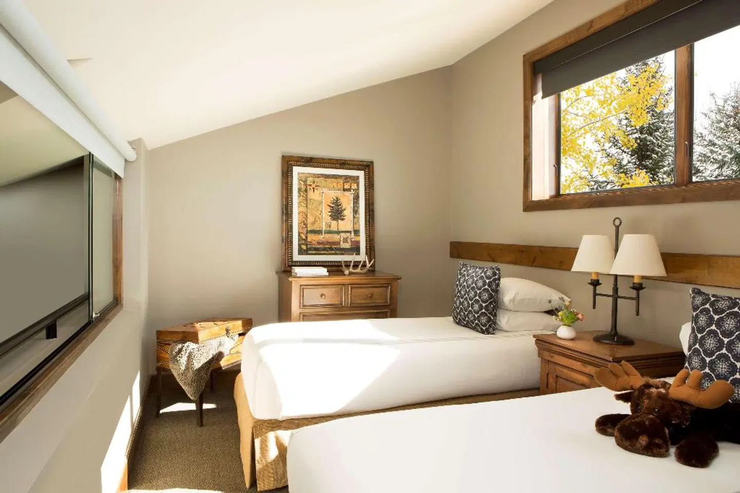 Teton Mountain Lodge ROOM_EXAMPLE