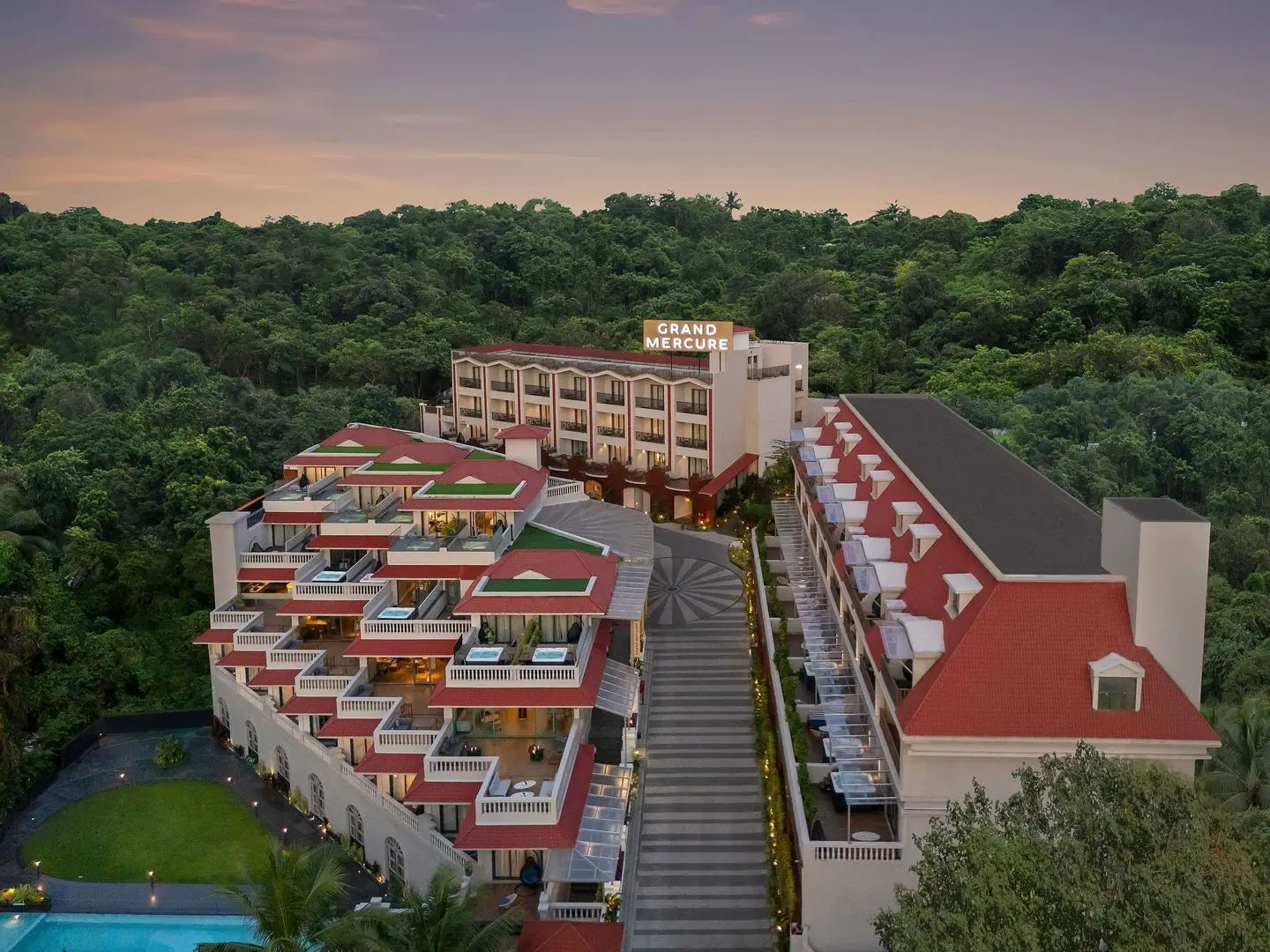 Grand Mercure Goa Candolim EXTERIOR
