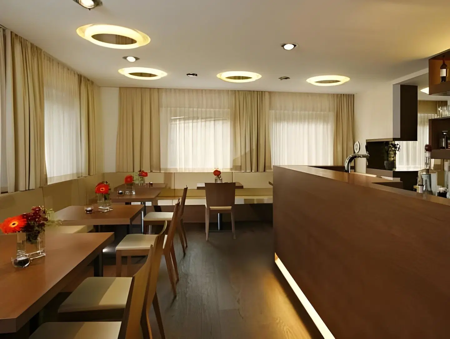 Hotel Appartement Krone Bar