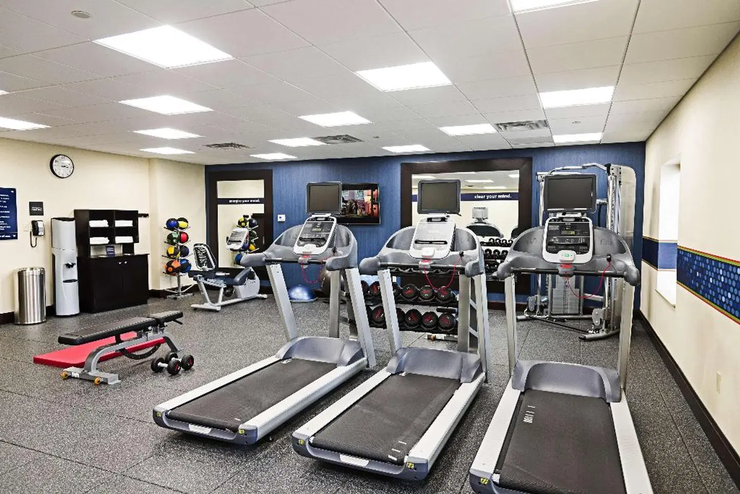 Hampton Inn by Hilton Ottawa Airport SPORTS_AND_LEISURE