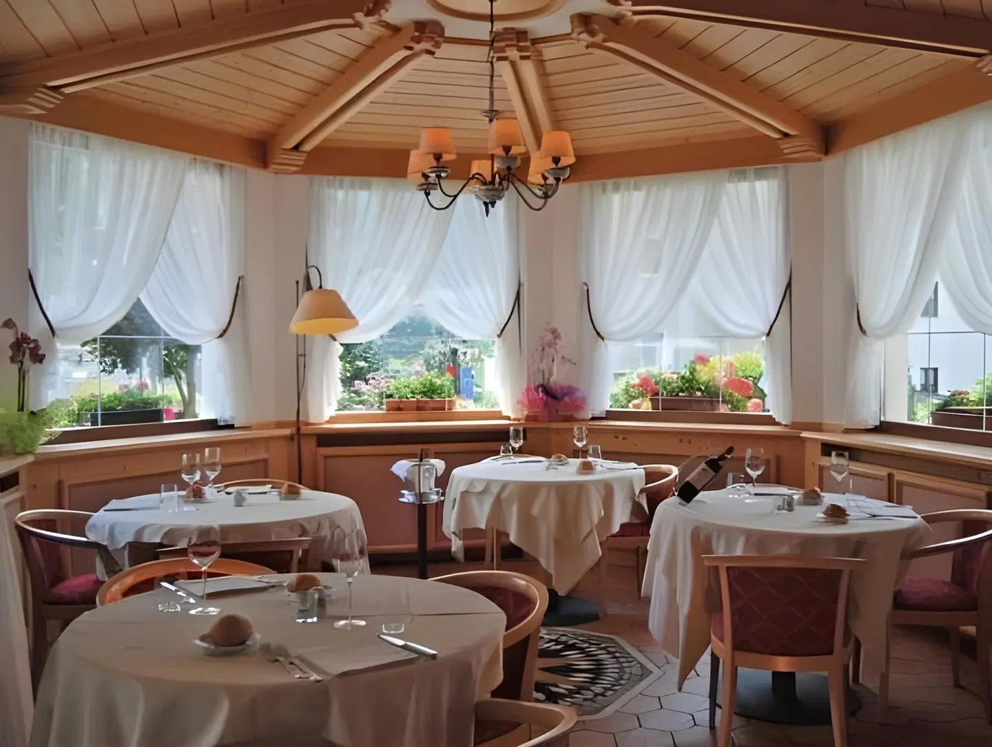 Piccolo Hotel Suite Resort Restaurant
