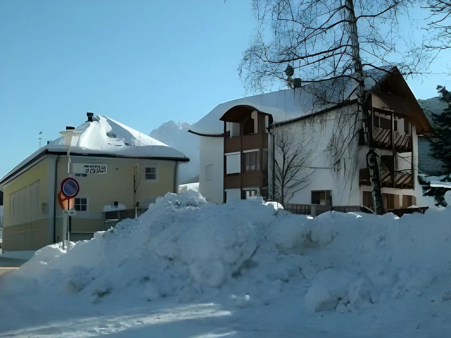 Sonnenschein EXTERIOR