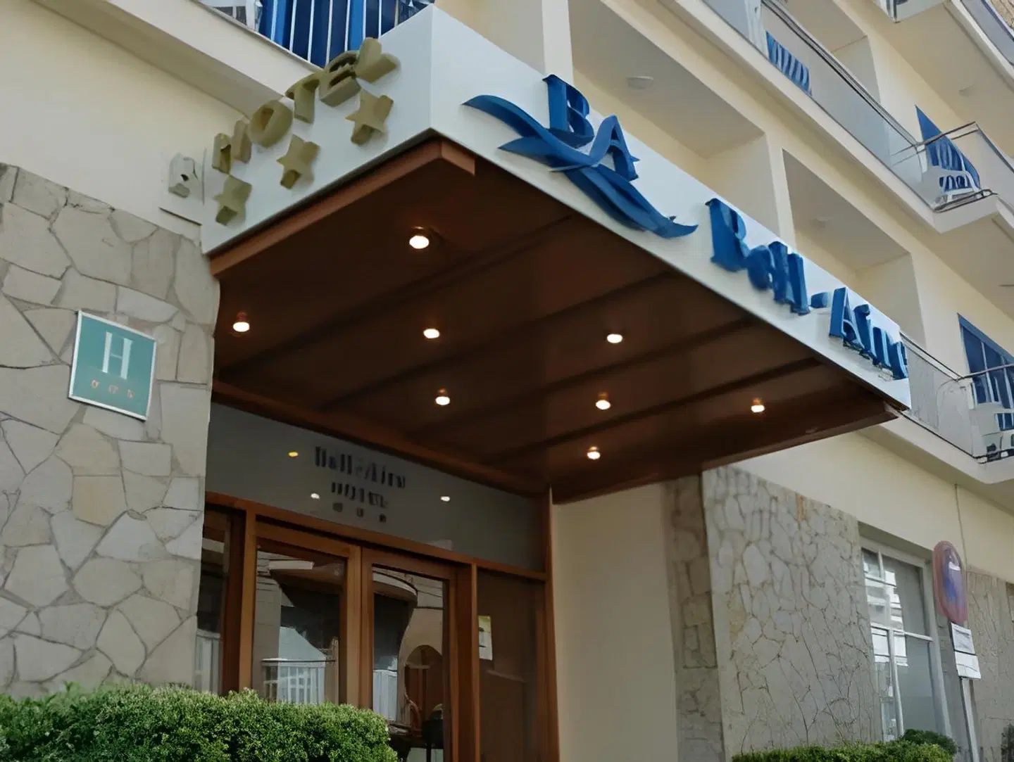 Bell Aire EXTERIOR