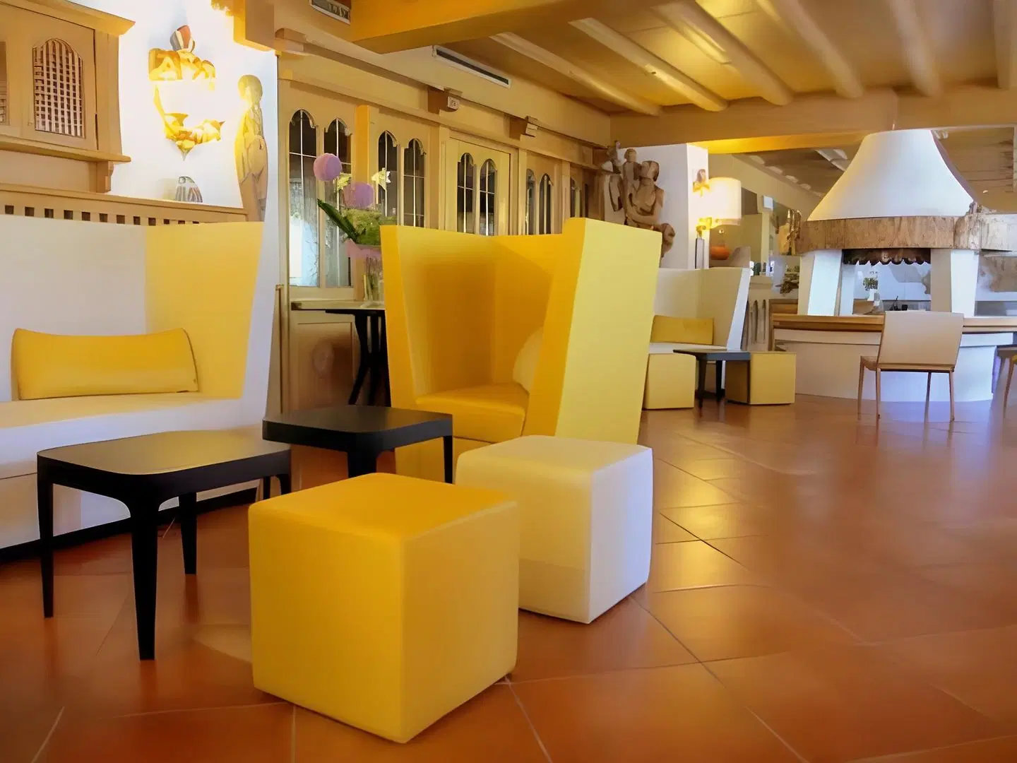 Hotel Hell LOUNGE_LOBBY