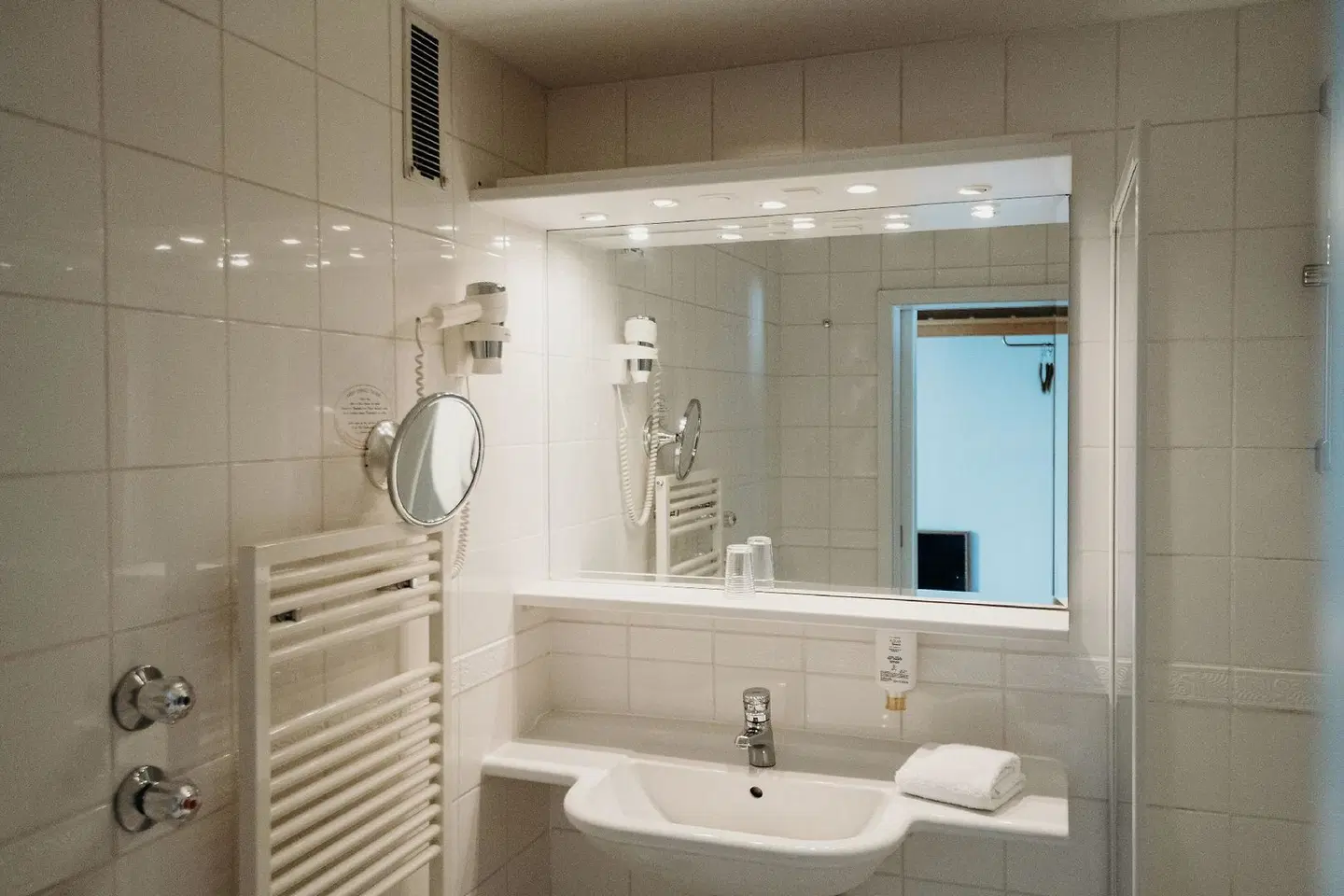 Hotel Crystal Badezimmer