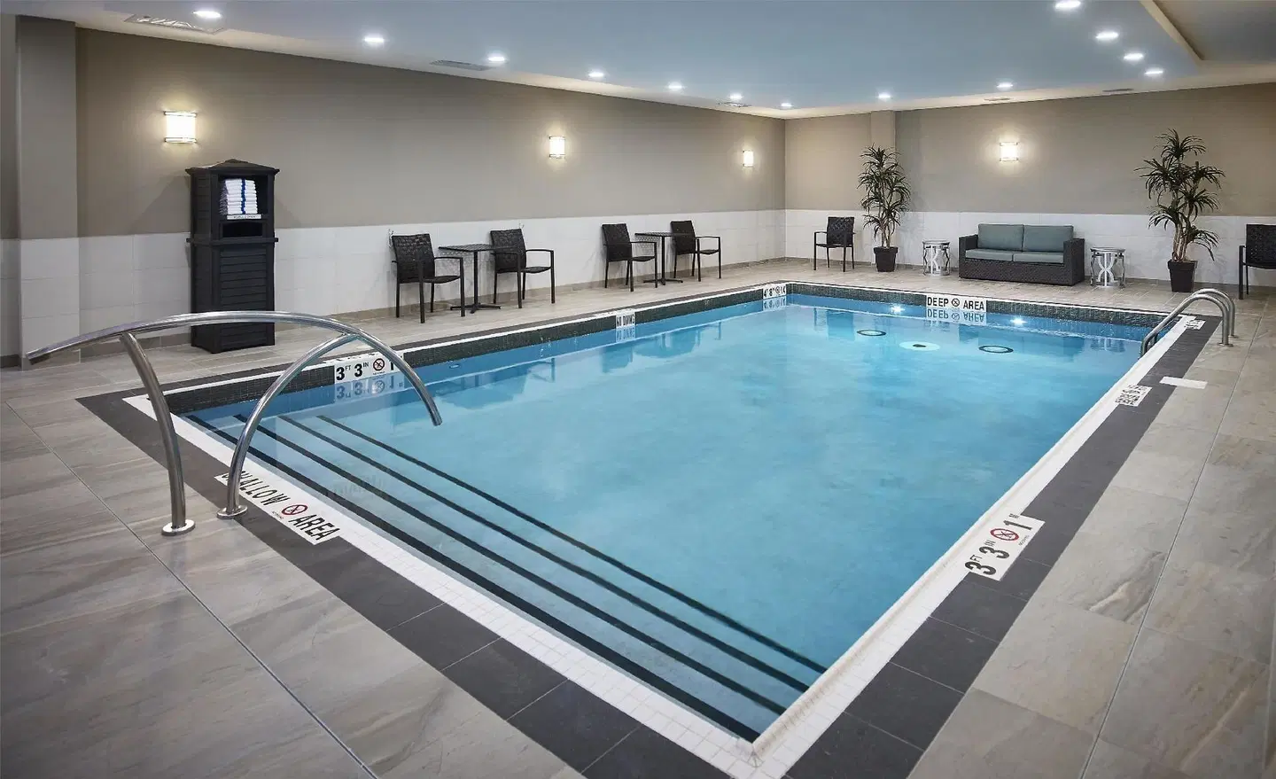 Homewood Suites by Hilton North Bay Hallenbad