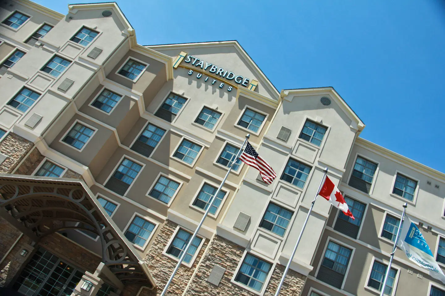 Staybridge Suites London EXTERIOR