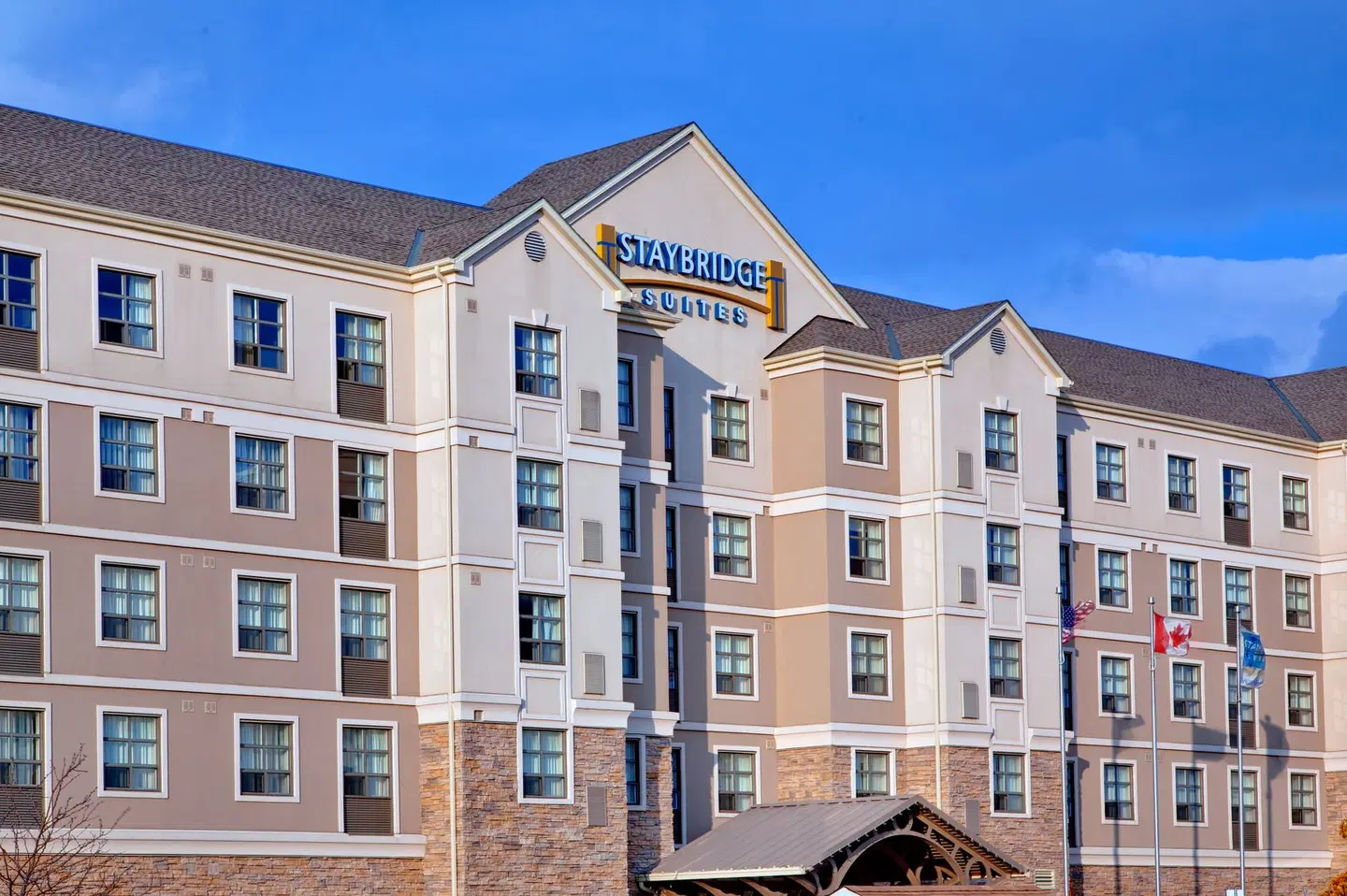 Staybridge Suites London EXTERIOR