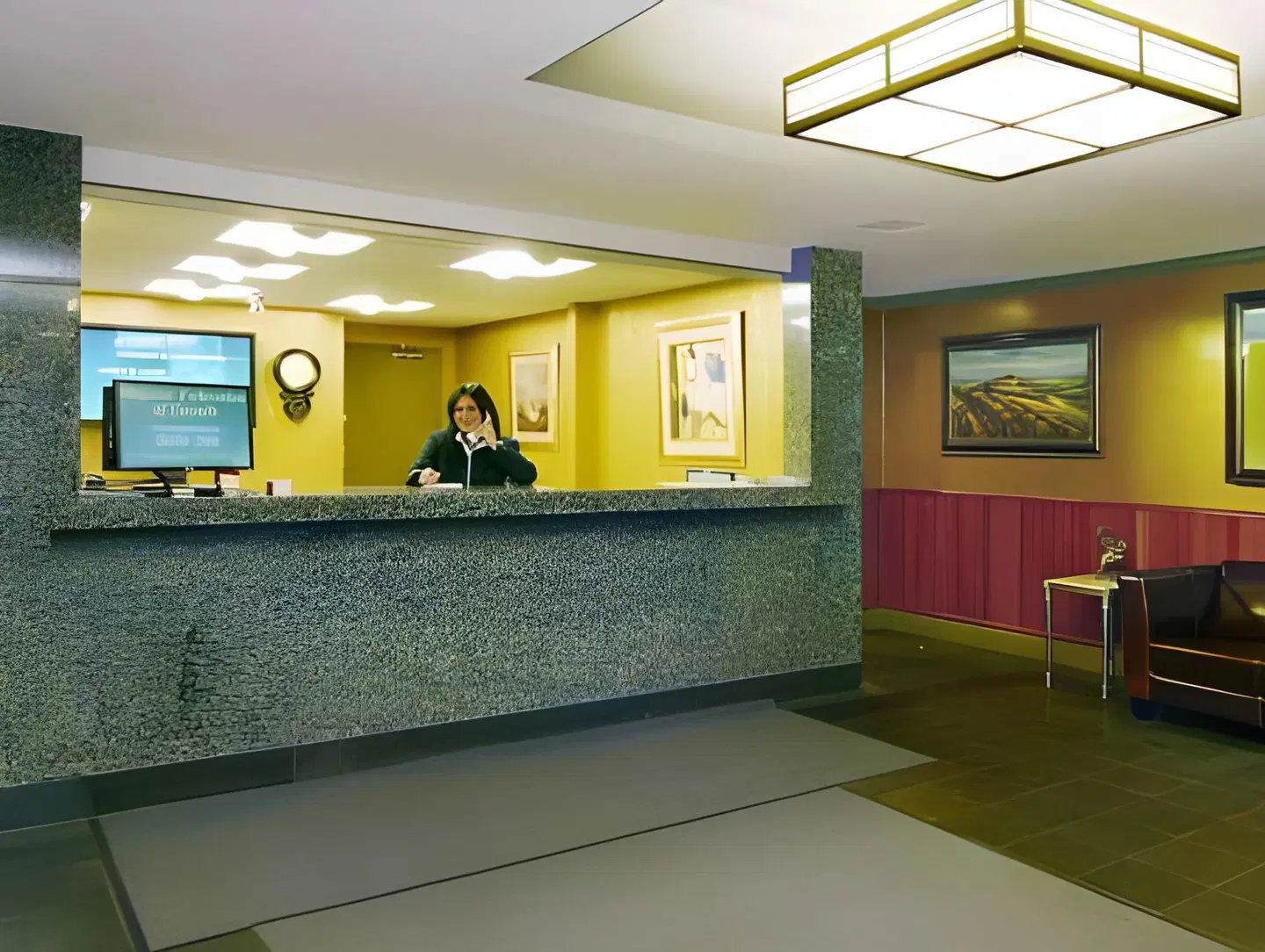 The Business Inn LOUNGE_LOBBY