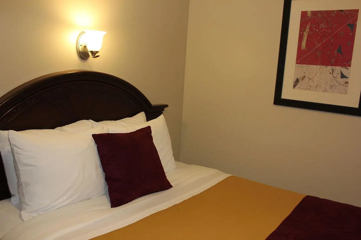 Knights Inn Owen Sound ROOM_EXAMPLE