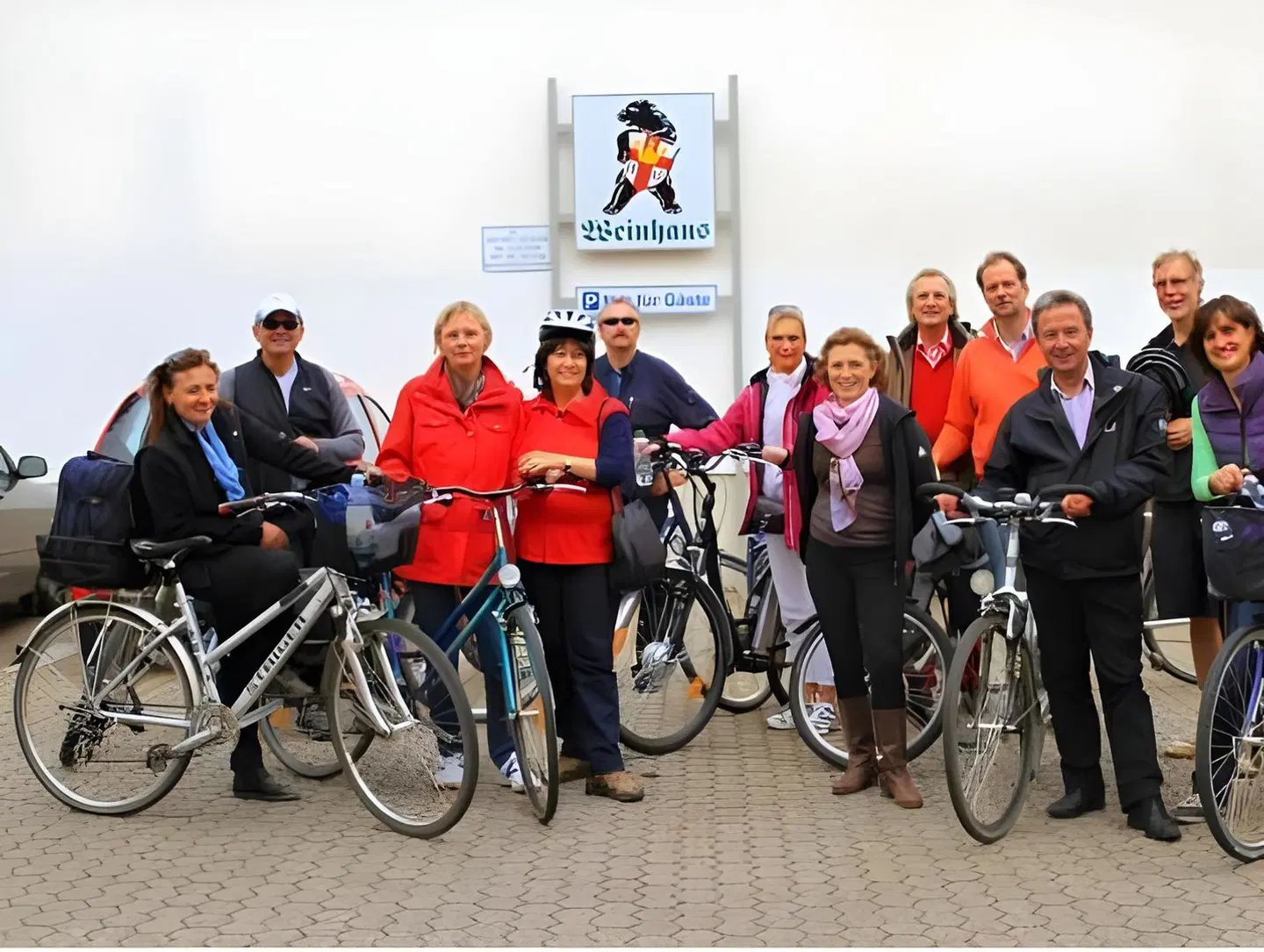 Zum schwarzen Bären SPORTS_AND_LEISURE