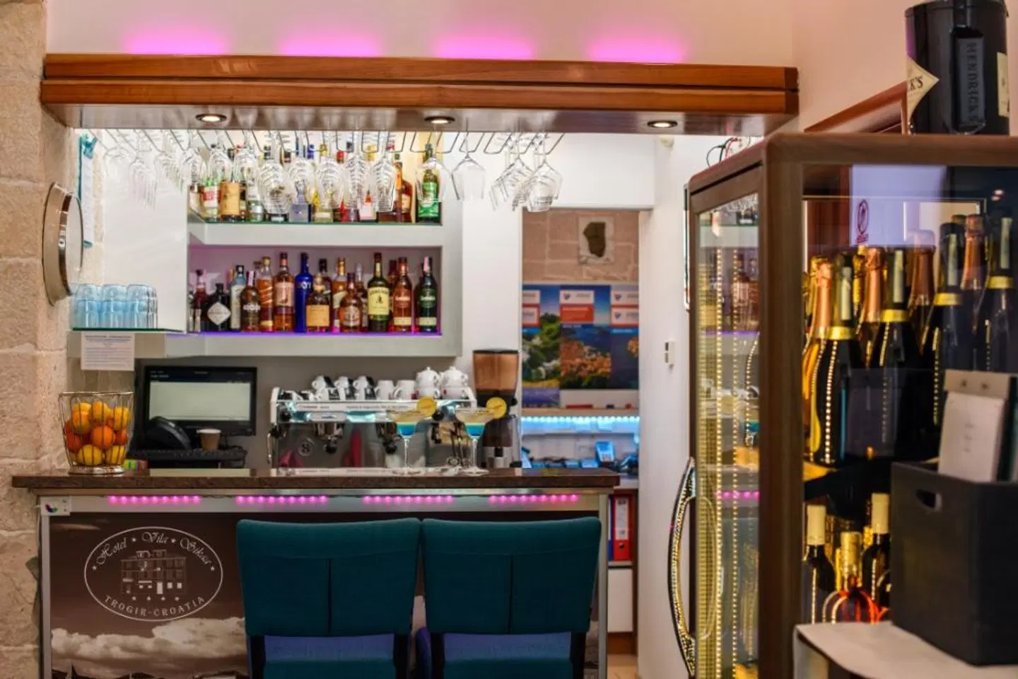 Vila Sikaa Bar