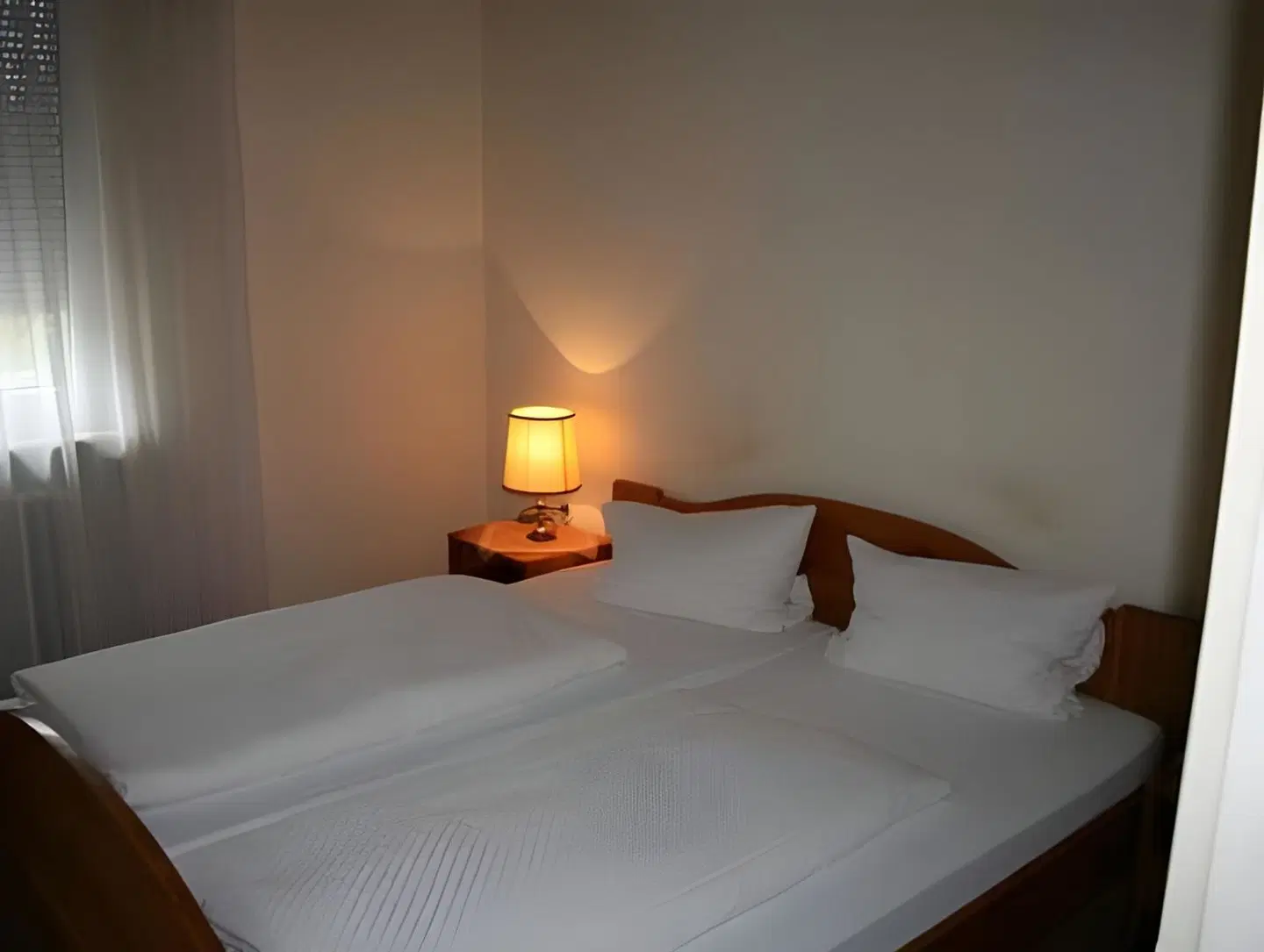 Filling ROOM_EXAMPLE