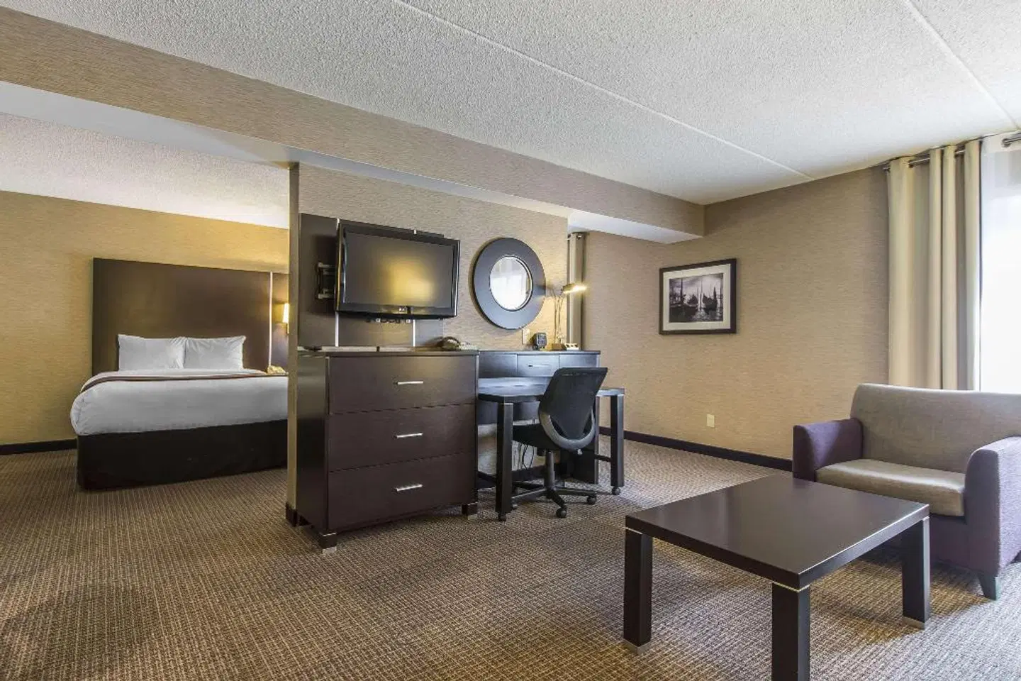 Quattro Hotel & Conf. Centre, Ascend Hotel Collection ROOM_EXAMPLE