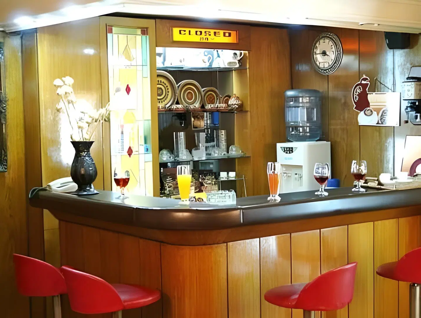 Hotel Nezih Bar