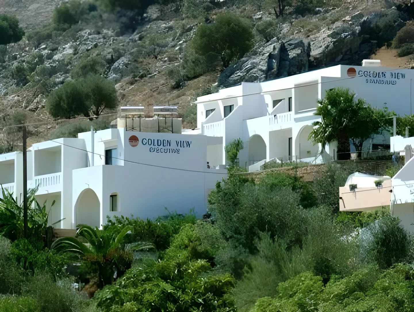 Golden View Studios EXTERIOR