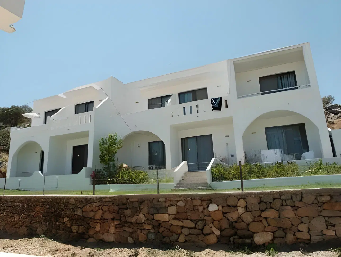 Golden View Studios EXTERIOR