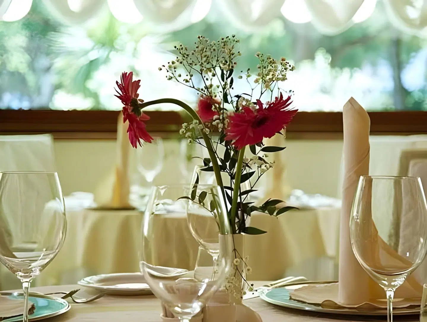Ariston Restaurant