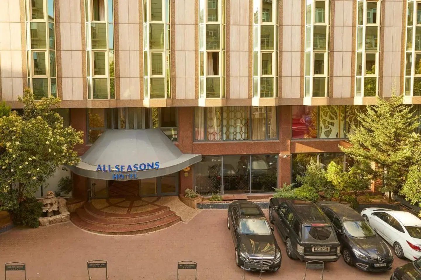 All Seasons Suites SPORTS_AND_LEISURE
