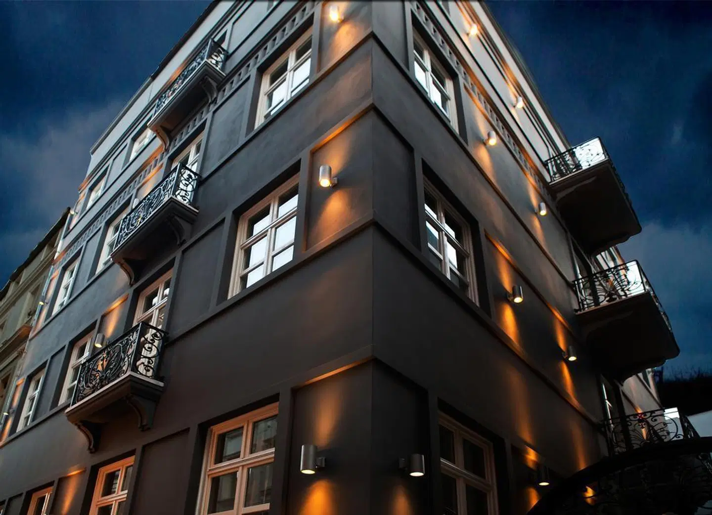 Akka Suites EXTERIOR