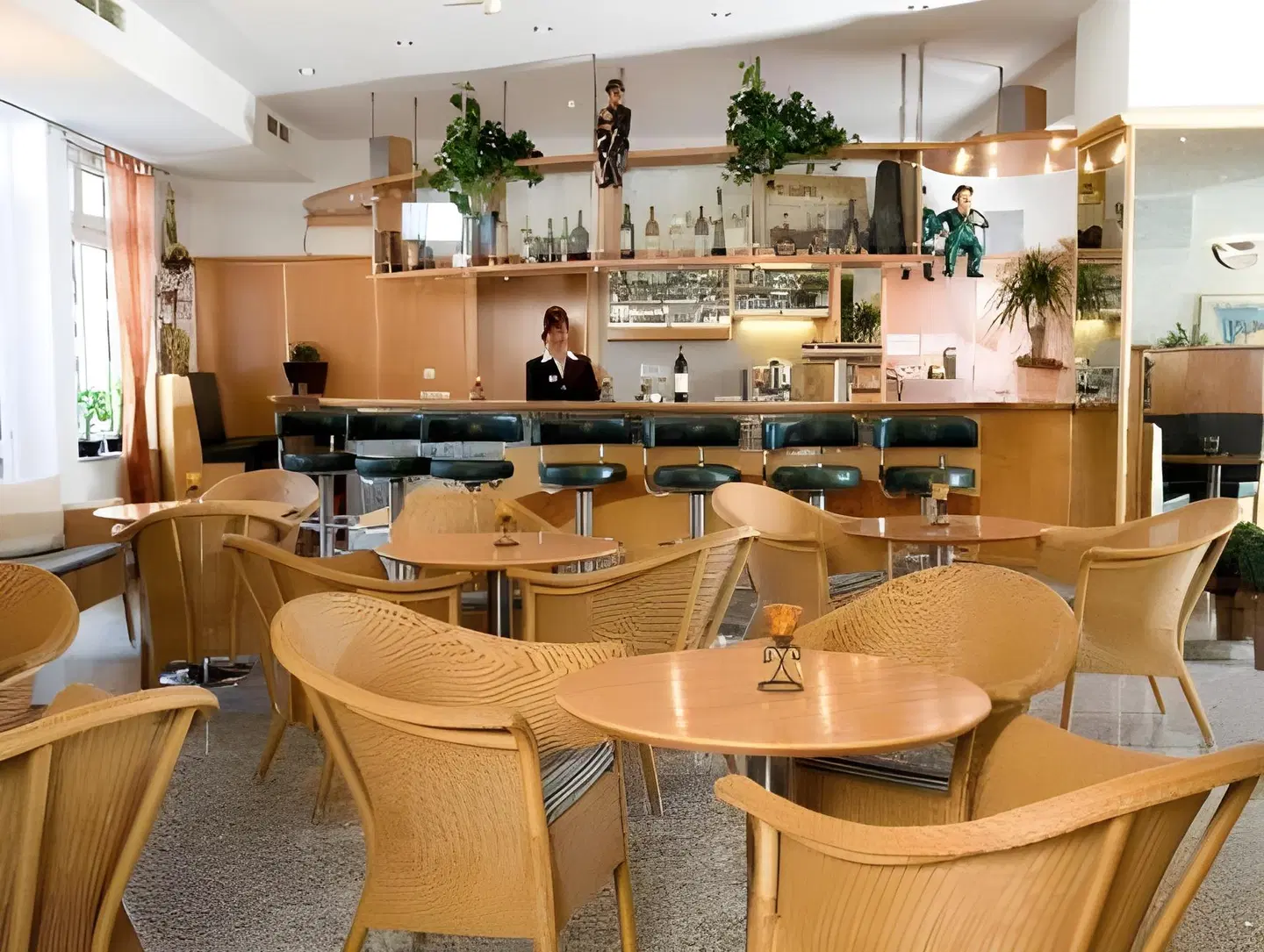 Fairway Bar