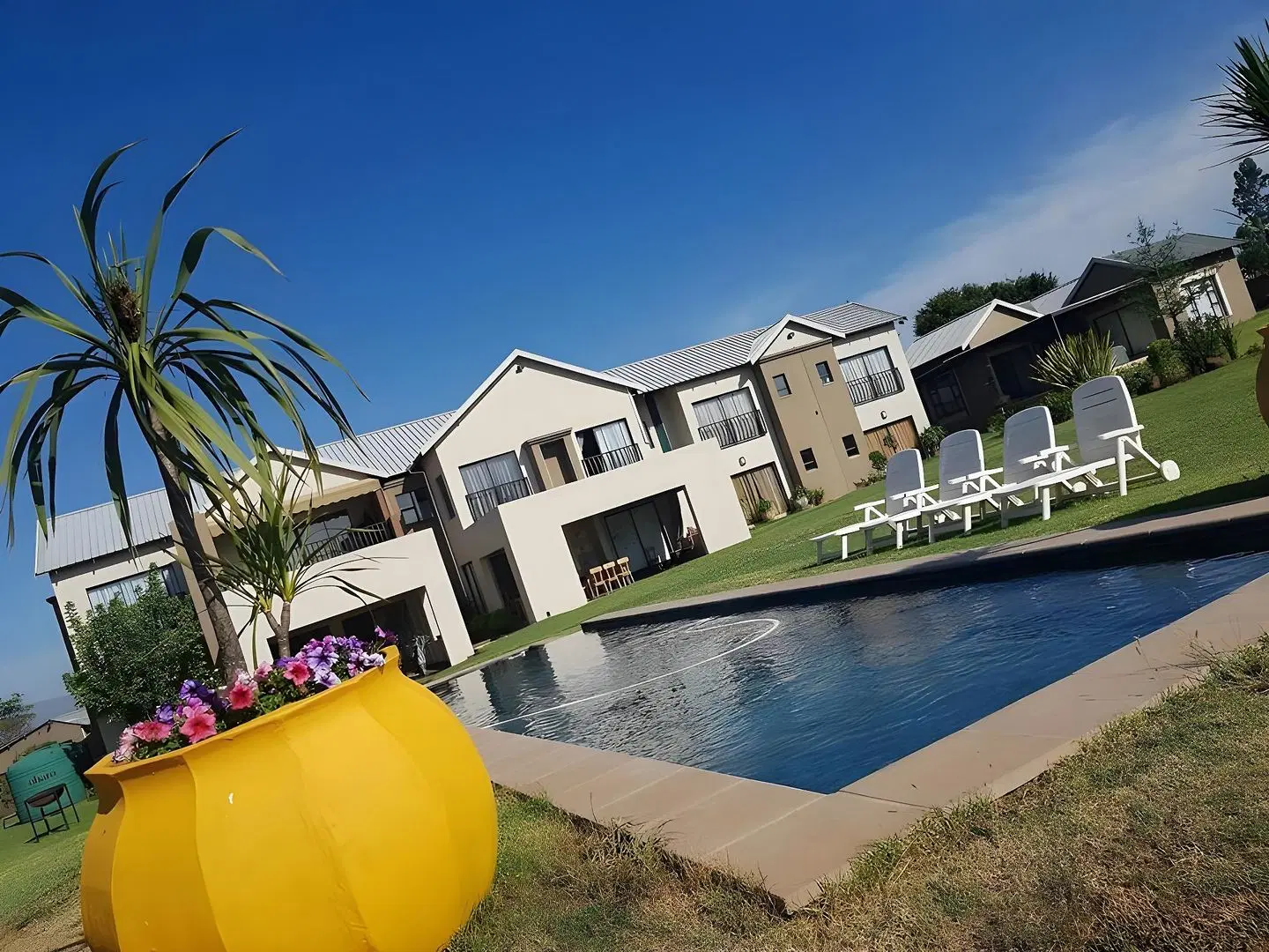 Amani Boutique Hotel & Conference Centre EXTERIOR