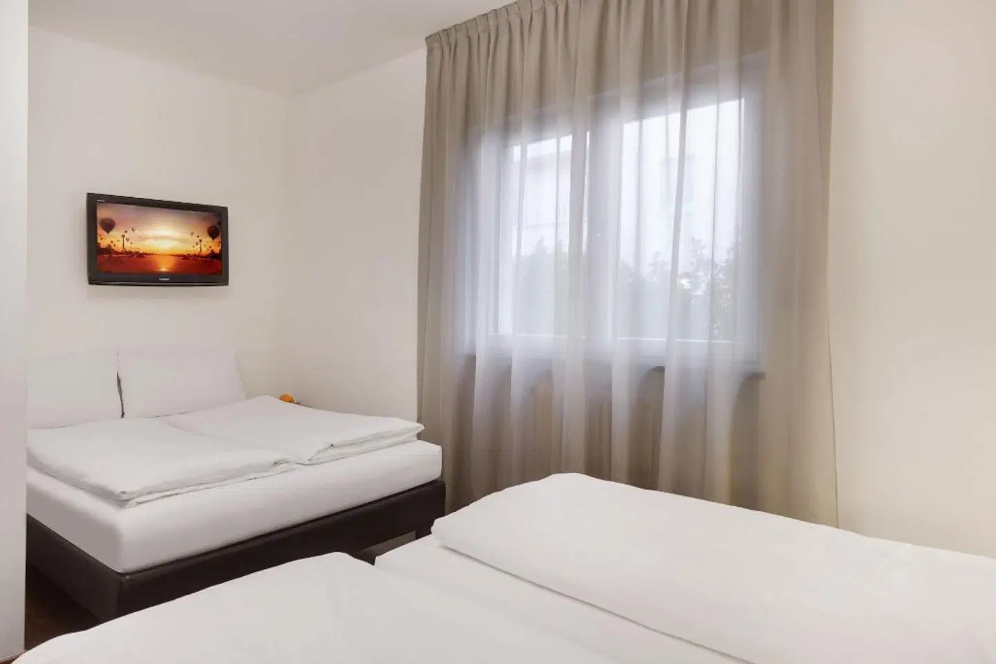 Hotel Asterix ROOM_EXAMPLE