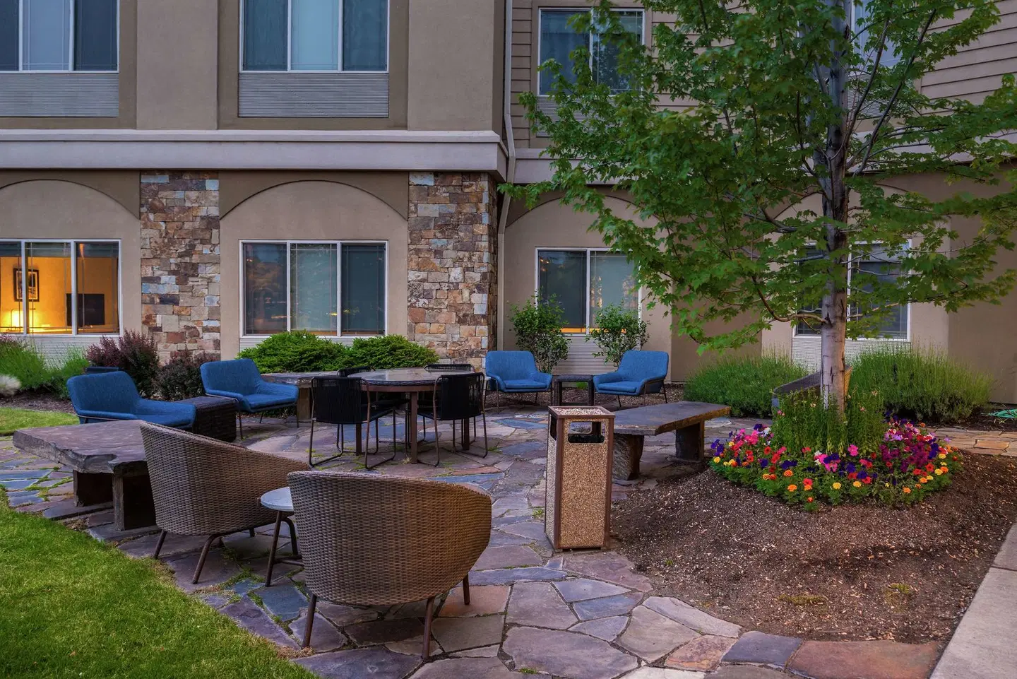 Hilton Garden Inn Bend Terrasse