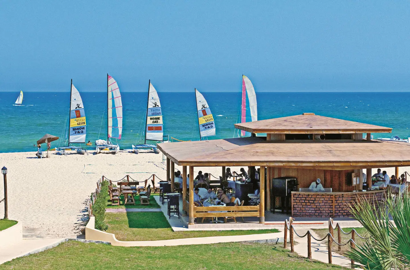 Salammbo Strand