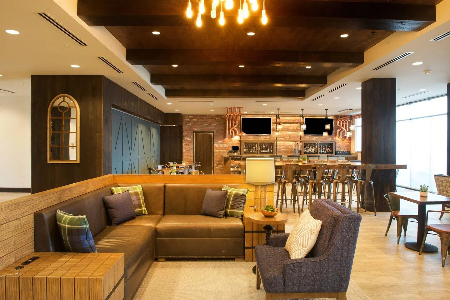 SpringHill Suites by Marriott Bend Bar