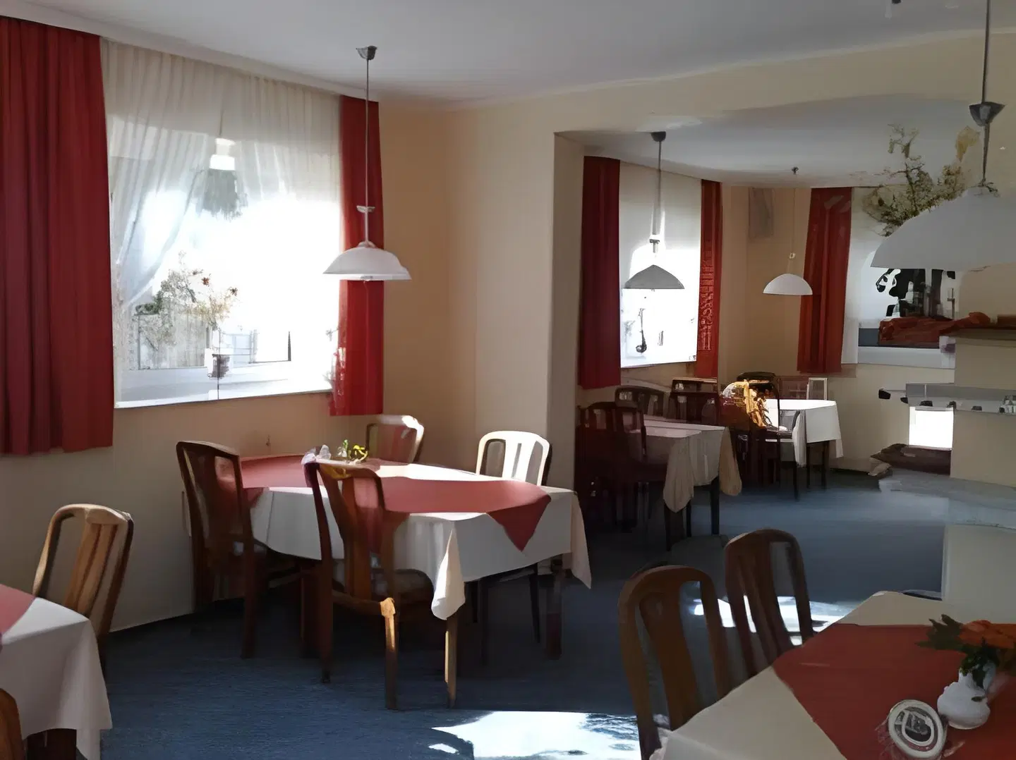 Arador-City Restaurant