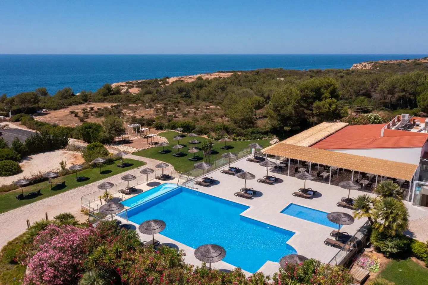 Vila Alba Resort OUTDOOR_POOL