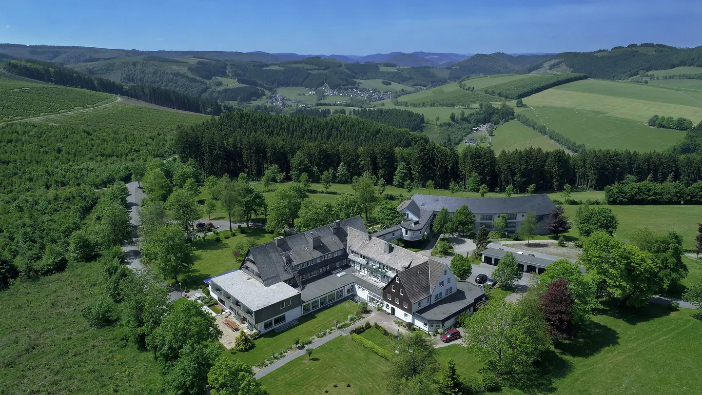 Hoher Knochen EXTERIOR