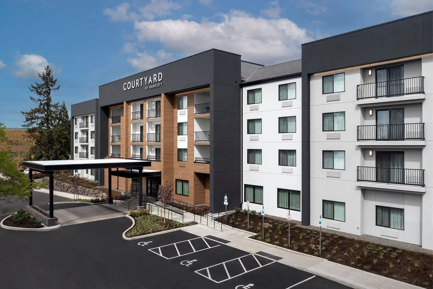 Courtyard by Marriott Portland Tigard EXTERIOR