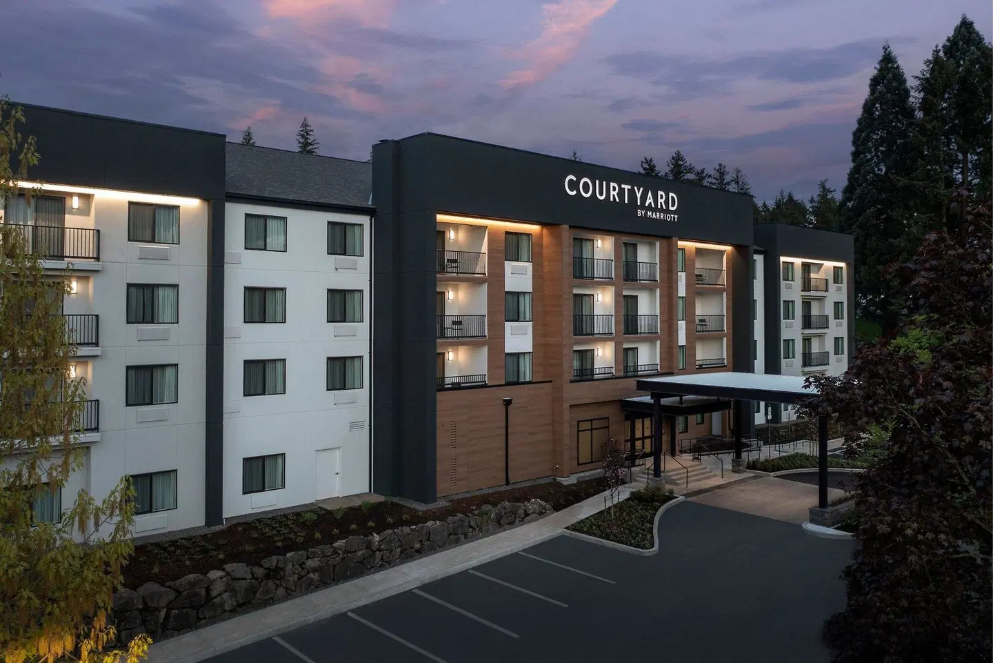 Courtyard by Marriott Portland Tigard EXTERIOR
