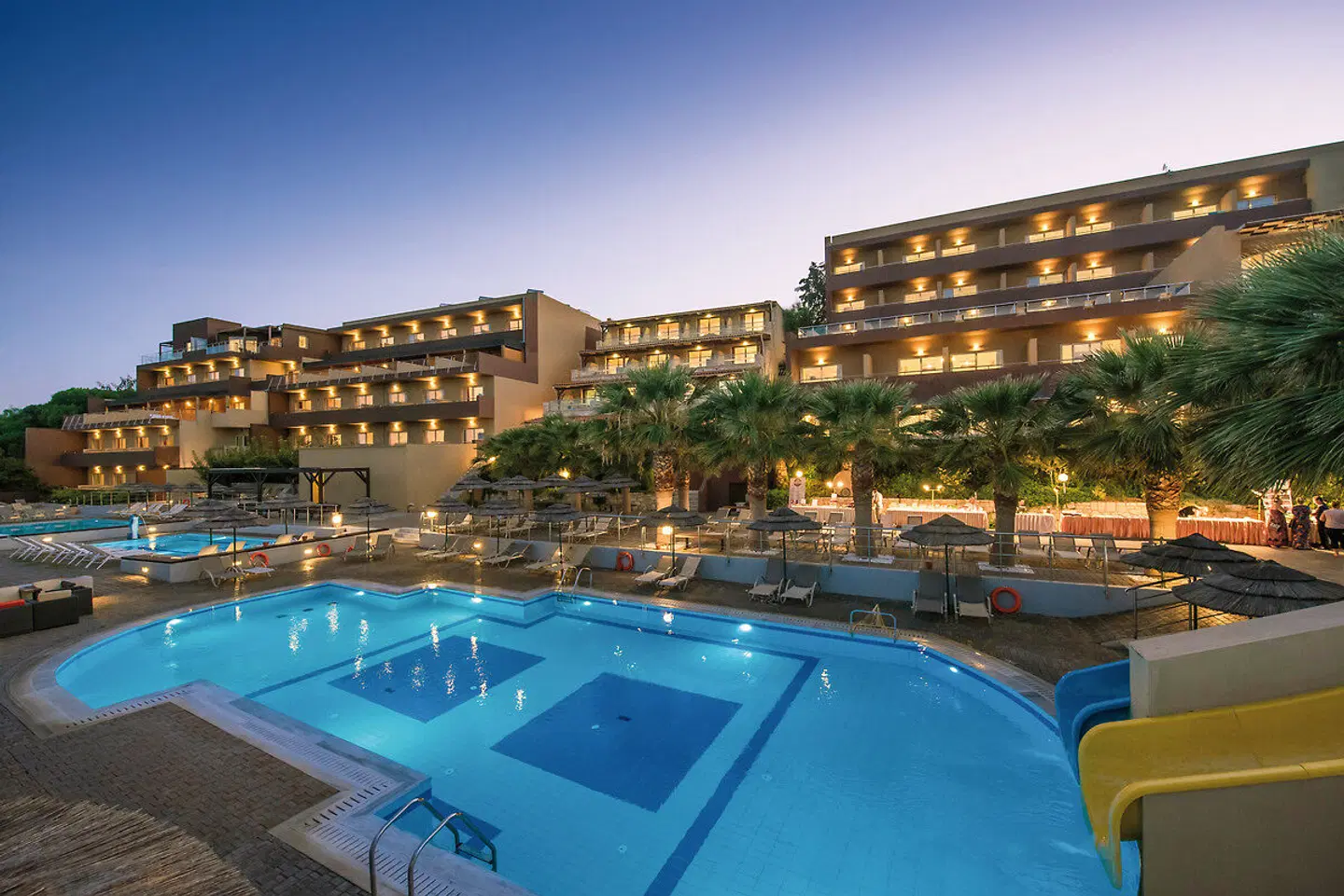 Blue Bay Resort Hotel OUTDOOR_POOL