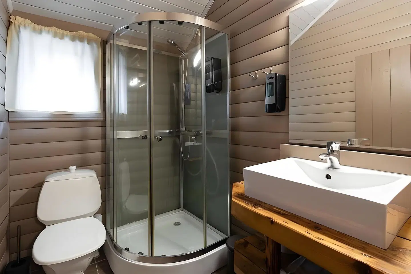 Eliassen Rorbuer Badezimmer
