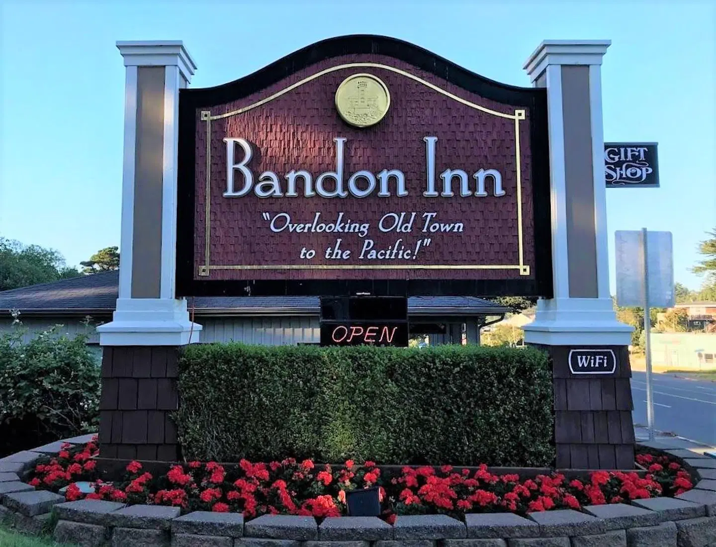 Bandon Inn EXTERIOR